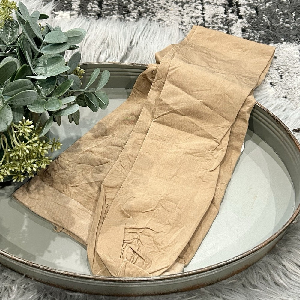 New Body Wrappers Women's Footed Total Stretch Tights in Suntan Size Small